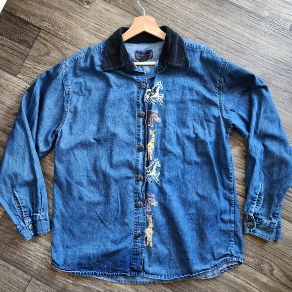 Vintage Jungle Safari Animal Embroidered Denim Button Up Shirt Size Large - Picture 1 of 7